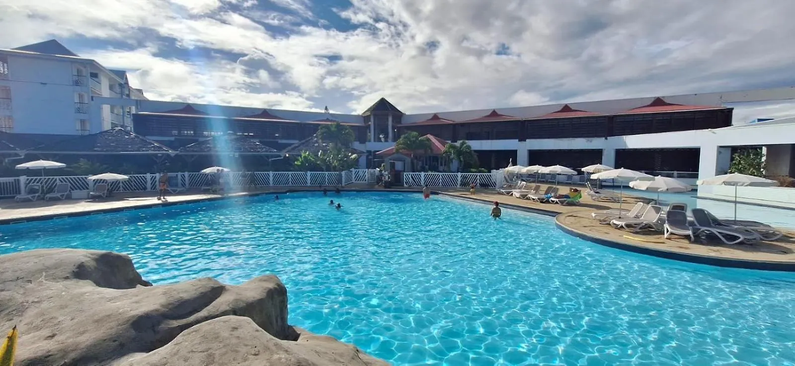 Studio Vue Mer Dans Une Residence Creole Avec Piscine Et Lagon Saint-Francois  Apartahotel Saint-Francois (Grande-Terre)