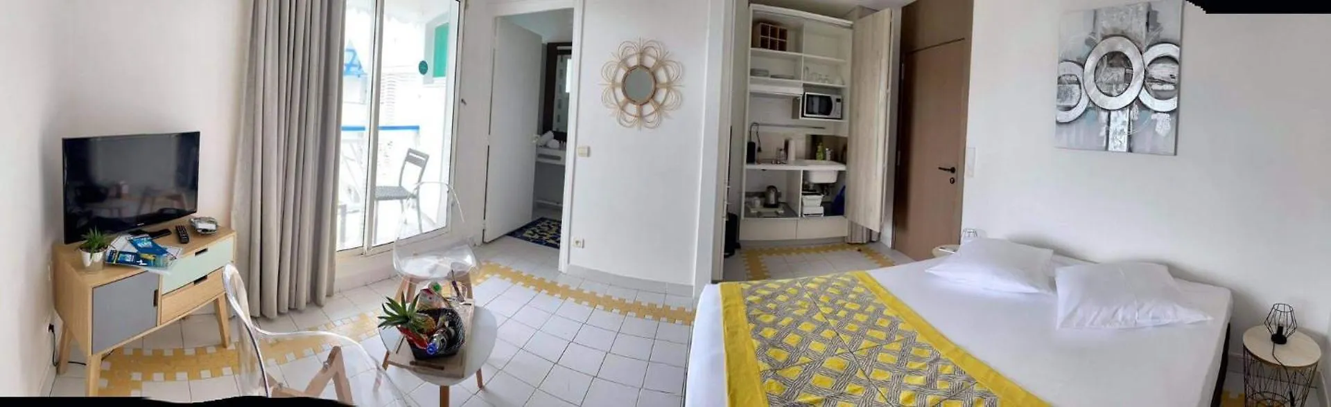 Studio Vue Mer Dans Une Residence Creole Avec Piscine Et Lagon Saint-Francois